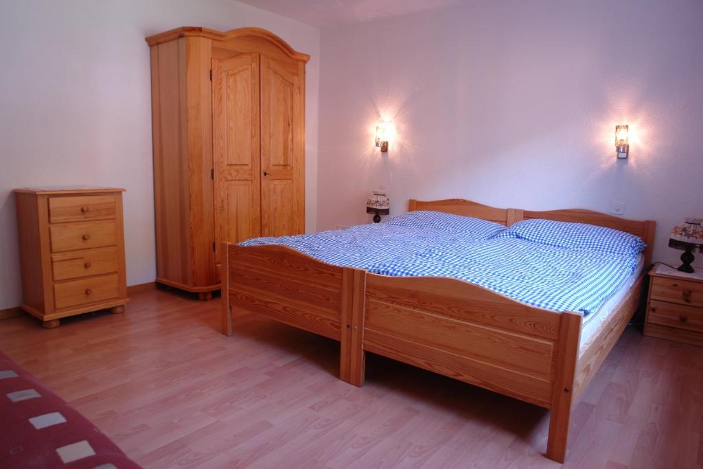 Myzermatt Monazit Apartman Szoba fotó